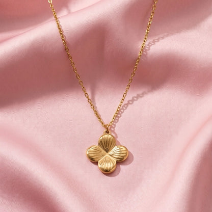 Collier Lyra
