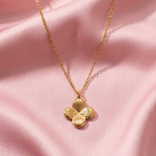 Collier Lyra