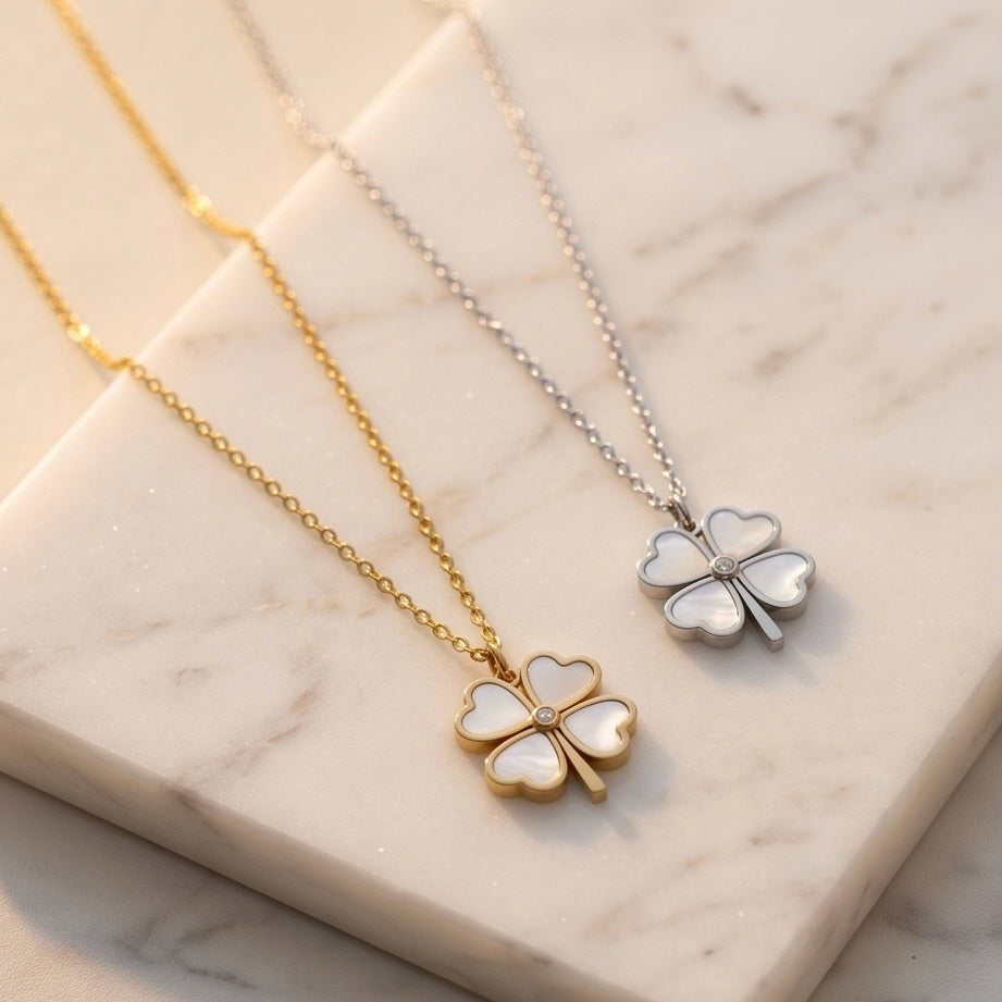 Collier Lory