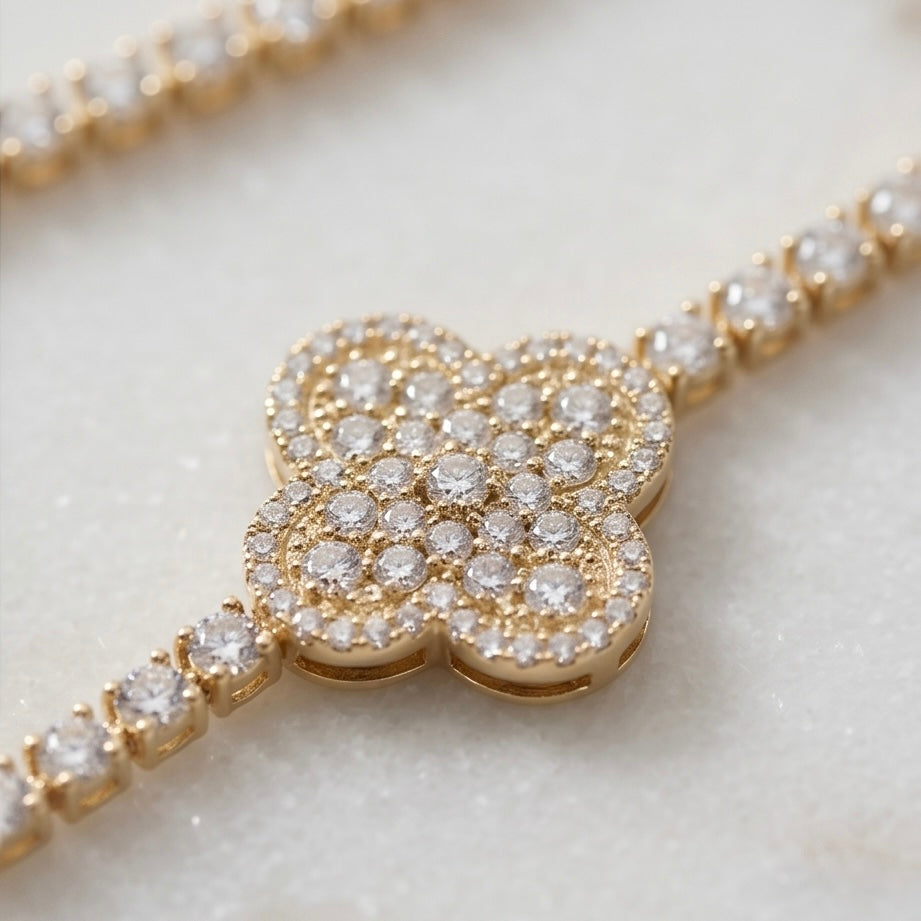 Collier Kely