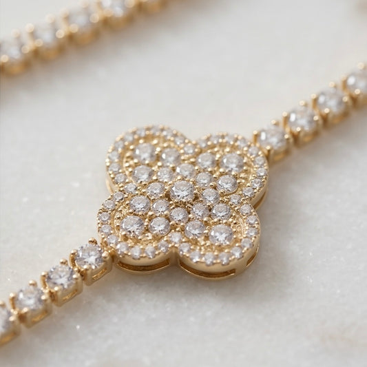 Collier Kely