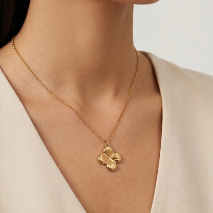 Collier Lyra
