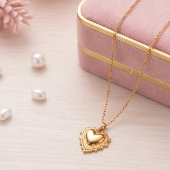 Collier Lora
