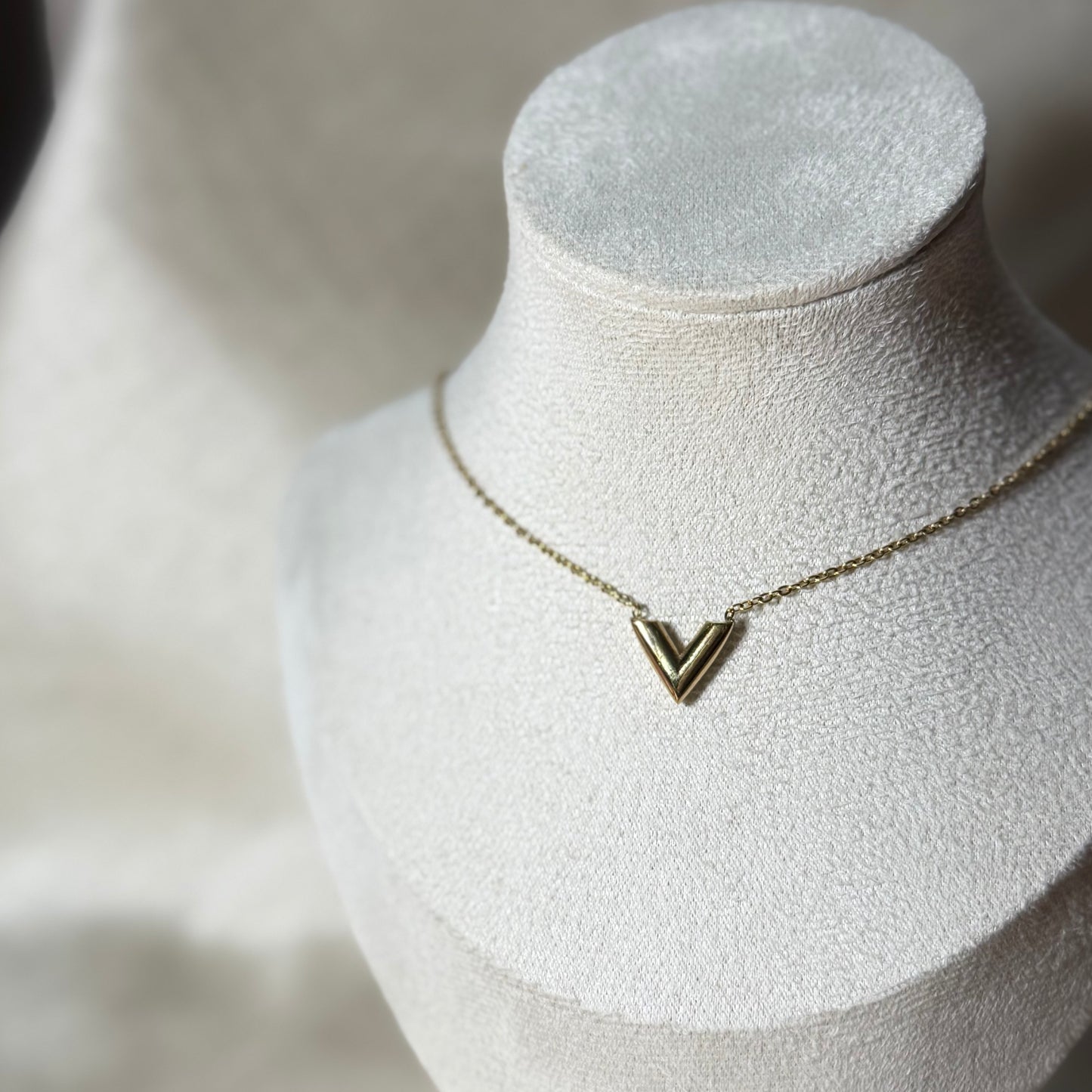 Collier Vale