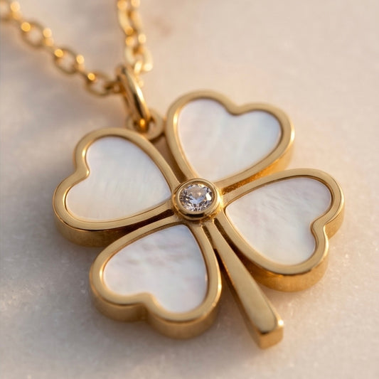 Collier Lory