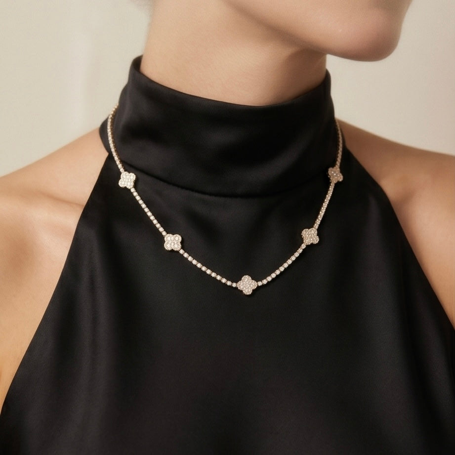 Collier Kely