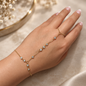Bracelet de main Elyne